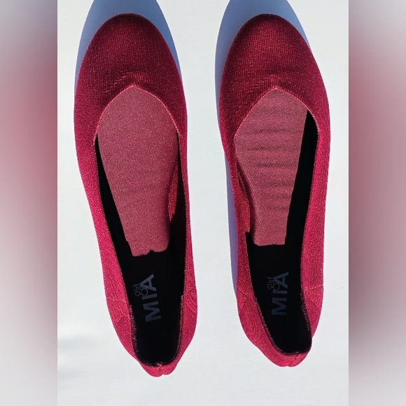MIA Girl Slip On Flat Shoes Allie Women's Sz 7.5 Textile Burgundy Ballet - Picture 4 of 14